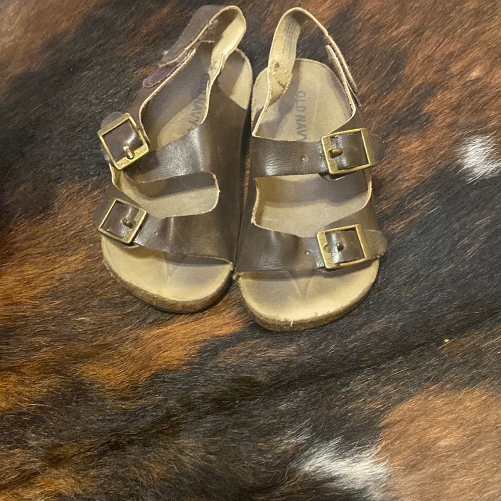Old navy sandals 12-18 months